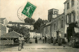 Coulonges Sur L'autize * Rue Et Tour De L'église * Villageois * Lavoir - Coulonges-sur-l'Autize