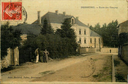 Bressuire * Rue Et école De Garçon * Groupe Scolaire * Cpa Toilée Colorisée - Bressuire