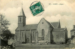 Clazay * La Place De L'église Du Village - Other & Unclassified
