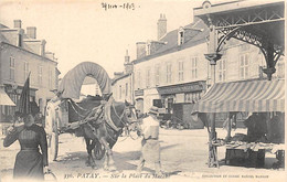 Patay          45    Sur La Place Du Marché      (voir Scan) - Sonstige & Ohne Zuordnung