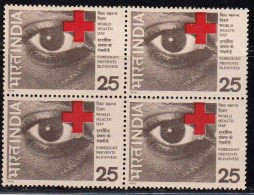 India MNH 1976, Block Of 4, World Health Day, Prevent Blindness, Eyes, Disable, Handicap, Red Cross - Blocs-feuillets