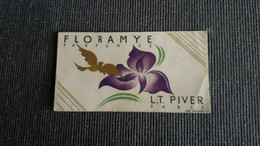 CARTE PARFUMEE ANCIENNE FLORAMYE L.T.PIVER POUR COLLECTION - Profumeria Antica (fino Al 1960)