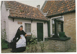 West-Terschelling - Binnenplaats Met Waterput - Gem. Museum 't Behouden Huys - (Wadden, Nederland / Holland) - Terschelling