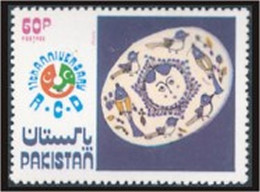 PAKISTAN SG 390-92 RCD ANNIV 11TH HANDICRAFTS - Pakistan