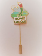 NO PINS  EPINGLETTE BALLE DE GOLF ET GOLFEUR Trophée Lancôme  / 33NAT - Golf