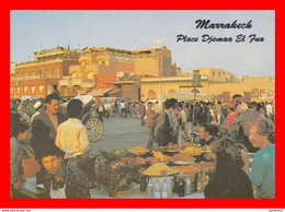 CPSM/gf  MARRAKECH (Maroc).  Place D'jemâa El Fna Et Ses Restaurants De Plein Air. .*6549 - Marrakech