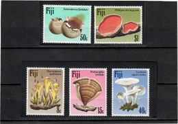 Fiji 1984 . Mushrooms . 5v.  Michel # 494-98 - Fidji (1970-...)