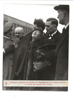 Photo 04/43. Obsèques Nationales Des Victimes Des Bombardements De La Région Parisienne. Agence DNP. Propagande. - 1939-45