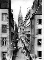 St Malo * La Grande Rue Et Le Clocher De La Cathédrale - Saint Malo