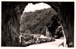 8823  CHOUVIGNY   LE   TUNNEL   (scan Recto-verso) 03 Allier - Andere & Zonder Classificatie