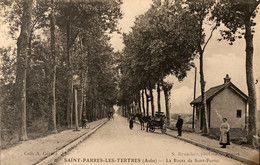 St Parres Les Tertres - La Route De St Parres - Attelage Publicitaire Sester ? - Autres & Non Classés