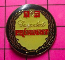 1520 Pin's Pins / Beau Et Rare / ALIMENTATION : FROMAGE CAMEMBERT PRESIDENT - Other