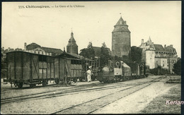 REPRODUCTION Ancienne D'une CPA - Chateaugiron La Gare Et Le Château - Voir 2 Scans Larges Et Descriptif - Châteaugiron