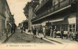 Montargis * La Rue Gambetta * Commerce Agence De Journaux - Montargis