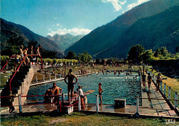 Luchon * La Piscine , Au Fond Le Port De Venasque * Bain Baigneurs - Luchon