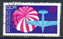 RDA. N°1461 De 1972 Oblitéré. Parachute. - Parachutisme