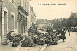 Montargis * Vue Sur Le Marché * Marchands Foire * Rue Place - Montargis