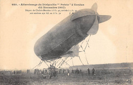 CPA AVIATION ATTERISSAGE DU DIRIGEABLE PATRIE A VERDUN 1907 - Zeppeline