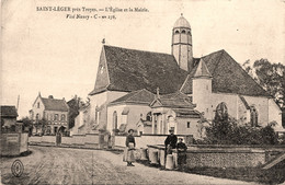 St Léger * Près Troyes * Route * L'église Et La Mairie * Villageois - Other & Unclassified