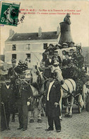 Monthléry * Fête De La Tomate Le 18 Octobre 1908 * Place Du Marché * Un Orateur Contant L'histoire De La Tomate * Char - Montlhery