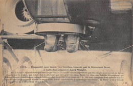 CPA AVIATION DISPOSITIF POUR LANCER LES BOMBES INVENTE PAR LE LIEUTENANT SCOTT A BORD D'UN APPAREIL ASTRA WRIGHT - ....-1914: Precursors