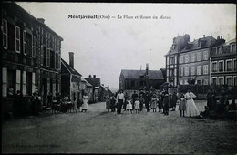 ► CPA   MONTJAVOULT (60) -   Place Et Route Du Marais 1911 (belle Animation) - Edition J. Bourgeix (Gisors) - Montjavoult