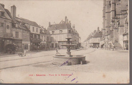 SEZANNE - PLACE DE LA REPUBLIQUE - Sezanne