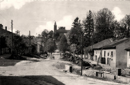 Charleville Sous Bois * La Rue Principale Du Village - Autres & Non Classés