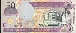 Dominican Republic 50 Pesos Oro, P-170a (2002) - UNC - Dominicana