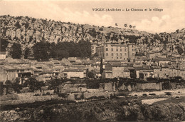 Vogué * Le Village Et Le Château - Other & Unclassified