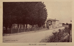 île De Ré - La Passe - Route Et Villa - Ile De Ré