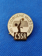 Official Enamel Badge Pin Volleyball World Championship Cup WC CSSR 1966 - Voleibol