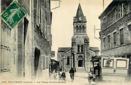 Pélussin * La Place Notre Dame * Bus Autobus * Café - Pelussin