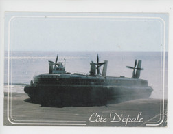 Hovercraft (bateau Ferry) Sur La Côte D'Opale Assurant La Liaison France-Angleterre - Hovercrafts