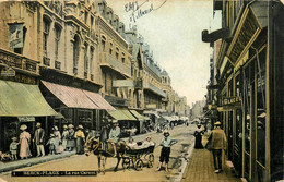 Berck Plage * La Rue Carnot * Attelage * Pâtisserie Carnot * Commerces Magasins - Berck