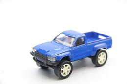 Delcampe - GUISVAL Toyota Hilux , Vintage , 1970'S - Matchbox (Lesney)