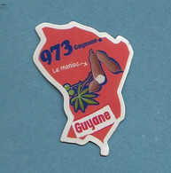 Magnets. Magnets "Le Gaulois" Départements Français. Guyane (973) (le Manioc) - Sonstige & Ohne Zuordnung