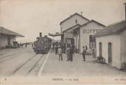 YB/  TUNISIE. BIZERTE . La Gare (Intérieur + Train Sur Quai) - Tunisia