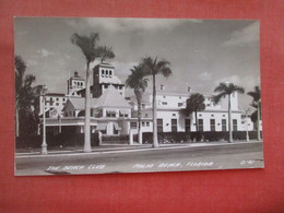 RPPC    The Beach Club.  Palm Beach     Florida    Ref 5459 - Palm Beach