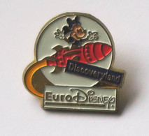 Pins Pin's Officiel Disney EURODISNEY Discoveryland - Disney