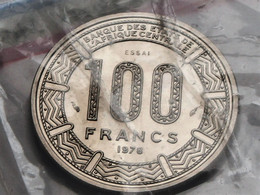 Belle Pièce  De 100 F "ESSAI" De La Banque D'Afrique Centrale De 1978 FDC Sous Blister Monnaie De Paris - Camerún