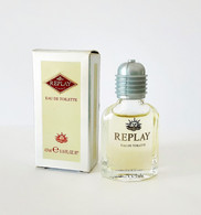 Miniatures De Parfum  REPLAY  De MORRIS  EDT  4.9  Ml + Boite - Miniatures Hommes (avec Boite)