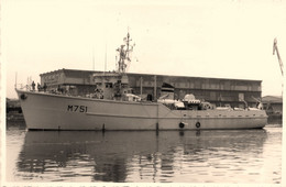 Bateau M751 * Mouilleur De Mines * Carte Photo * Militaria * Marine Militaire Française * Photo BYTCHKOWSKY - Warships