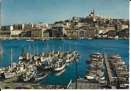 13. CPSM. Bouches-du-Rhône. Marseille. Le Vieux Port Et Notre-Dame-de-la-Garde (bateaux) - Vieux Port, Saint Victor, Le Panier