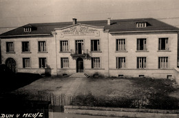 Dun Sur Meuse * Carte Photo Photographe Guillon * La Maison De Retraite - Dun Sur Meuse