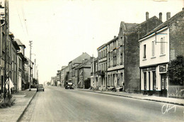 Hagondange * Rue De Metz * La Gendarmerie Nationale * Autos - Hagondange