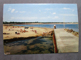 CP 85 Vendée LA TRANCHE SUR MER  - La Jetée , Au Fond La Plage De La Grière  1970 - La Tranche Sur Mer