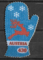AUSTRIA ( OSTERREICH)- 2021- A VERY SPECIAL CHRISTMAS STAMP MADE OF TEXTILE- MITTEN OR WINTER CLOTHING- MNH - Nuovi