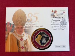 Cook Islands - 5 Dollars Silbermünze Mit Swarovski Kristallen + Gold Applikation / 85. Geb. Papst Benedikt / Numisbrief - Autres – Océanie