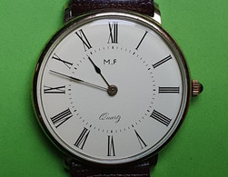 Montre Quartz M.F - Bracelet Cuir -  FONCTIONNE , Pile Neuve - Années 2000 - Moderne Uhren